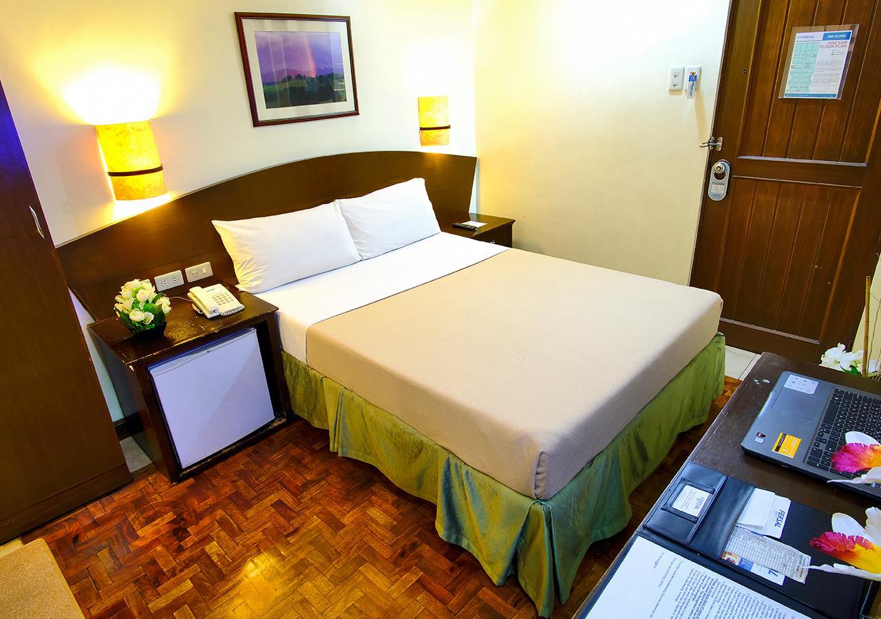 Fersal Hotel - Manila Exterior foto